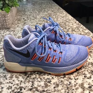 Women’s Nike Tennis Shoe